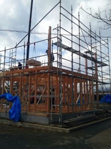 温水床暖の家　建て方1