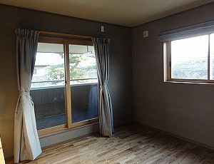 和モダンの家